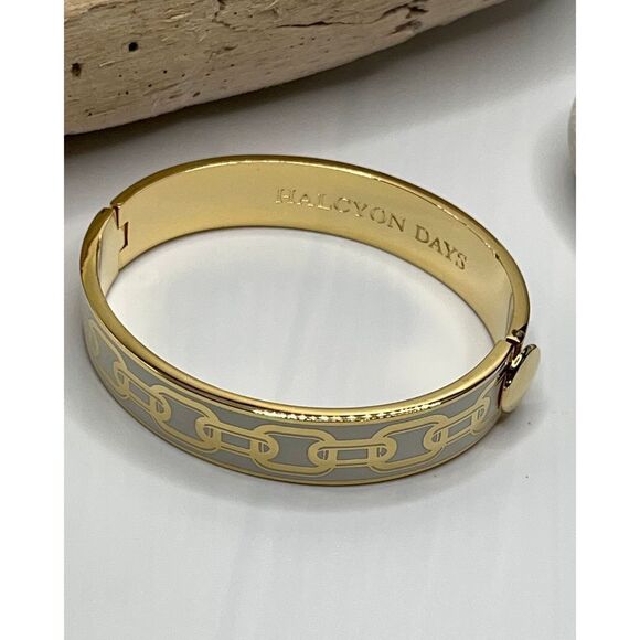 Halcyon Days Chain Cream & Gold Hinged Bangle - Picture 7 of 16